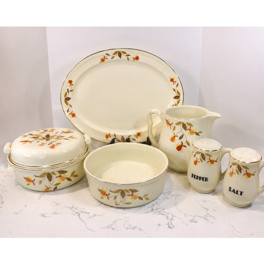 Vintage Hall China Autumn Leaf Covered Casserole Platter‎ Salt Pepper Pitcher